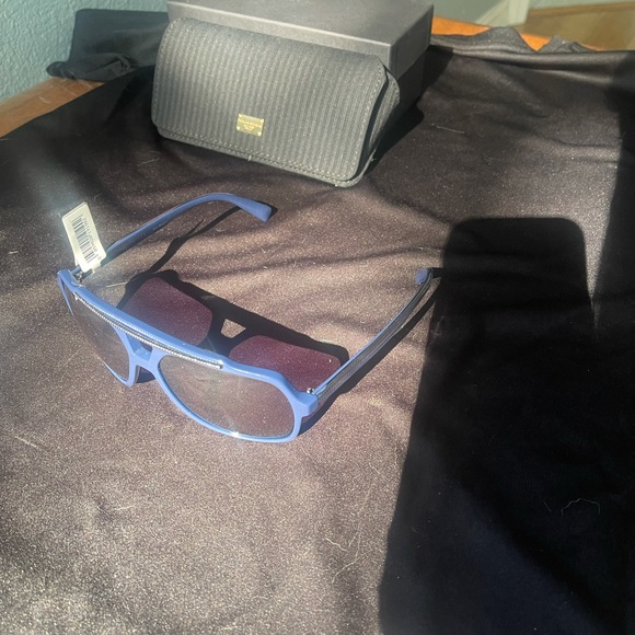 Dolce & Gabbana Gros Grain 60MM Sunglasses blue frame, silver accents. - Picture 8 of 14